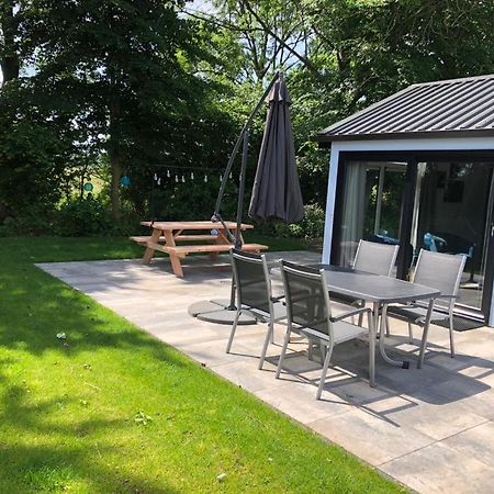 Luxe En Gezellig Chalet Aan Veluwemeer 4 Pers Hulshorst Eksteriør billede