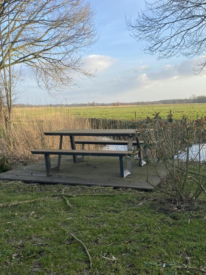 Luxe En Gezellig Chalet Aan Veluwemeer 4 Pers Hulshorst Eksteriør billede